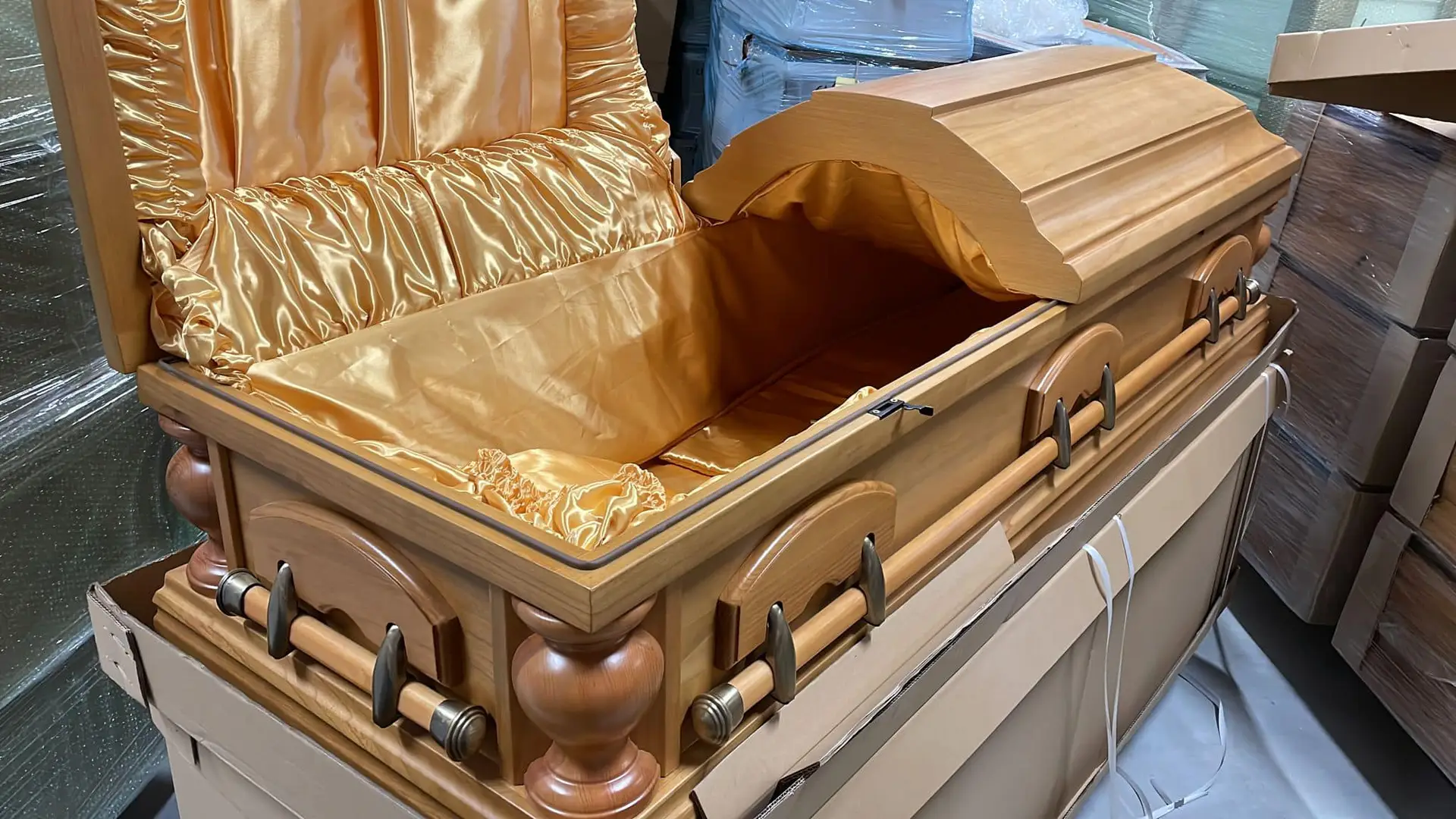 Transporti i Kufomave nga Europa - Kompani Funerali Elezi
